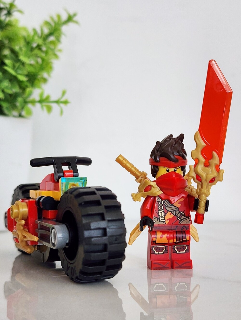 🔥 LEGO Authentic Ninjago Dragons Rising Kai Fire Master Minifigure W/Motorcycle